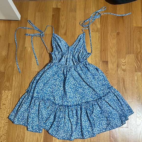 Blue Floral Dress Size Medium - Picture 4 of 6